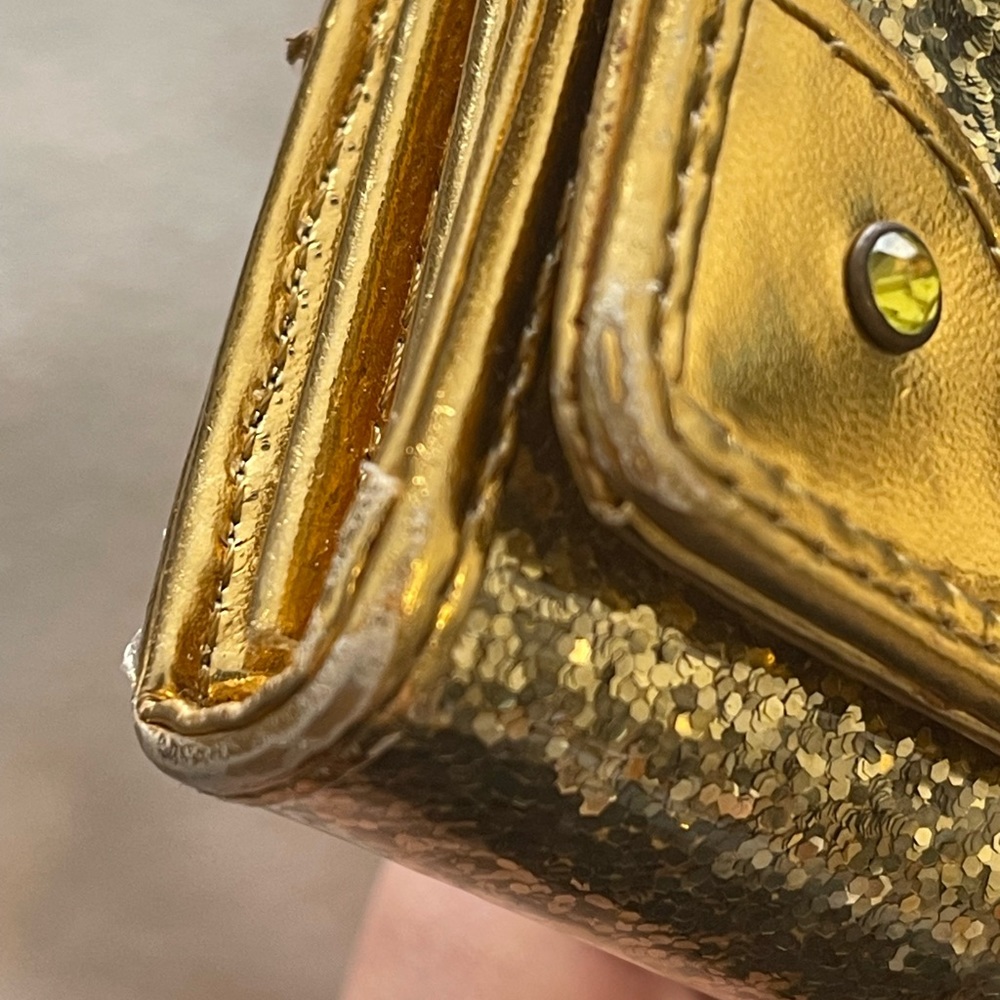 Gold Hello Kitty “May Luck Come to You” Wallet - Picture 13 of 14
